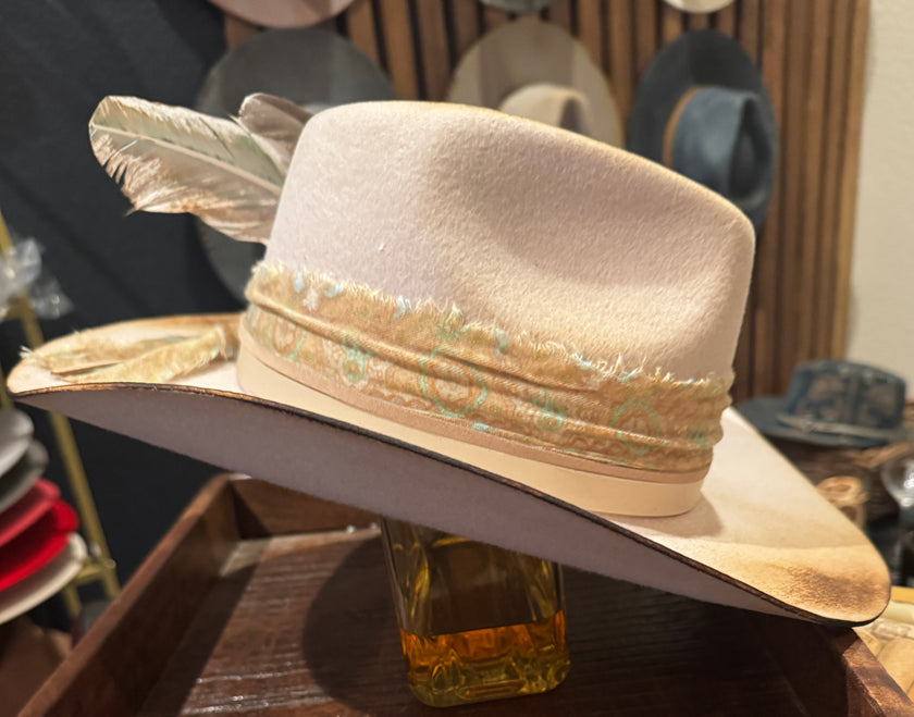 The maddhattery western wool felt design