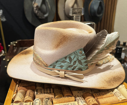 The maddhattery western wool felt design