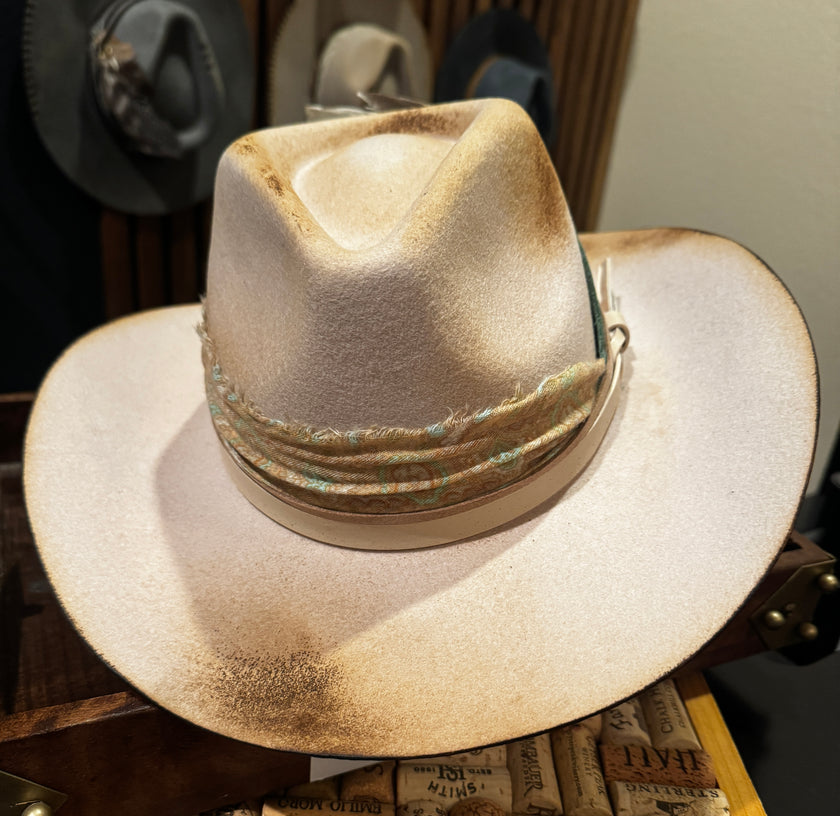 The maddhattery western wool felt design