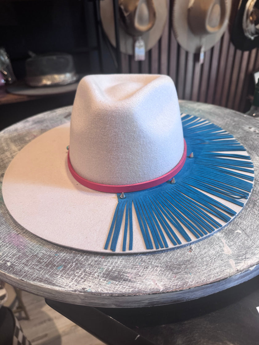 Ivory Australian Wool Felt with Turquoise Fringe and Red leather band - Medium