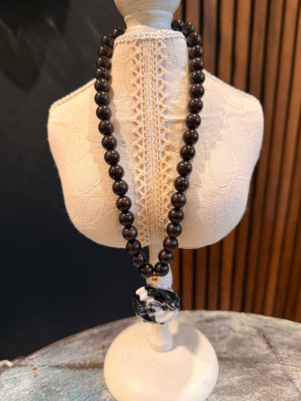 Natural Garnet Beaded Necklace with Gemstone carved Zebra Rose Pendent