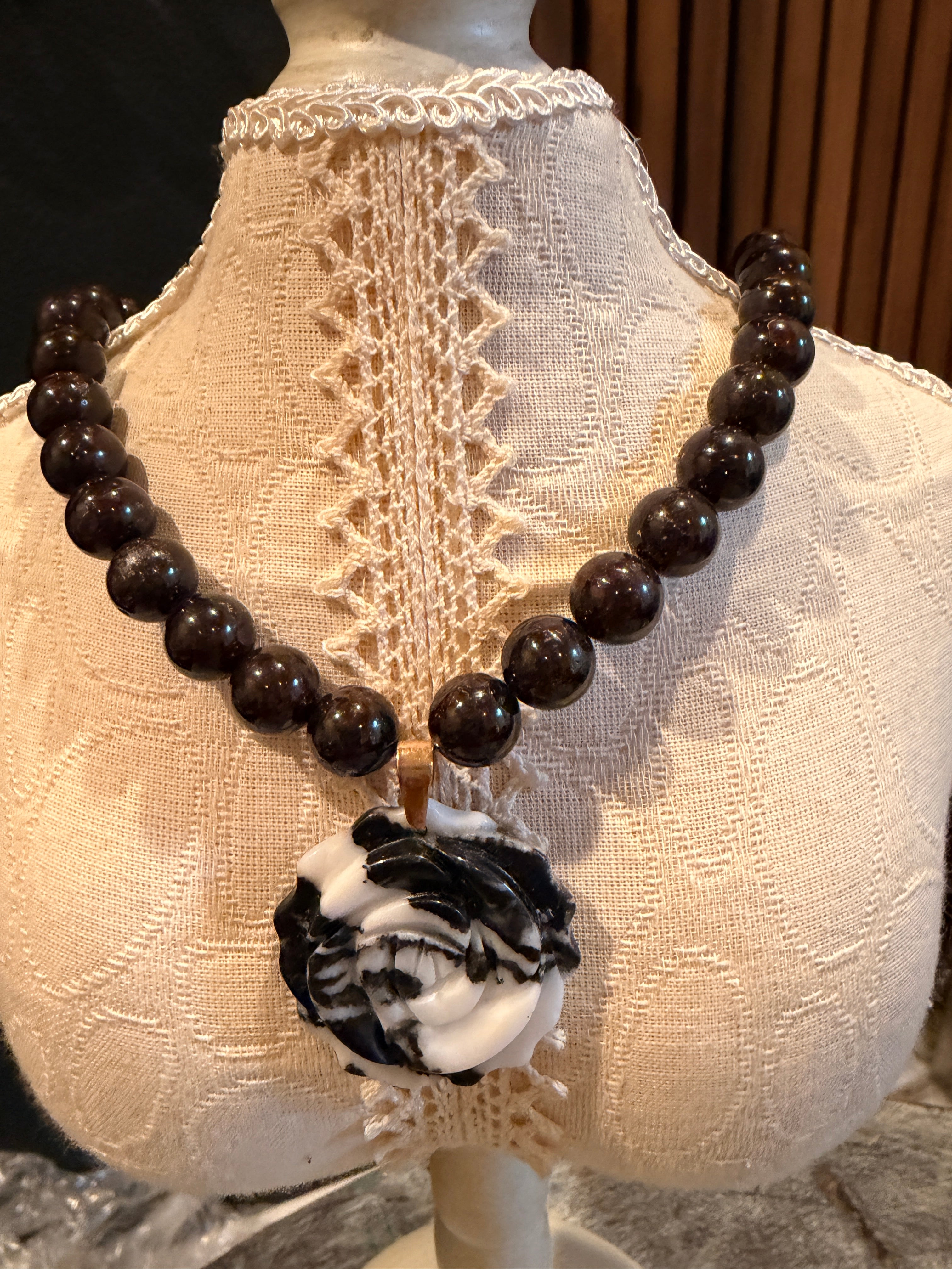 Natural Garnet Beaded Necklace with Gemstone carved Zebra Rose Pendent
