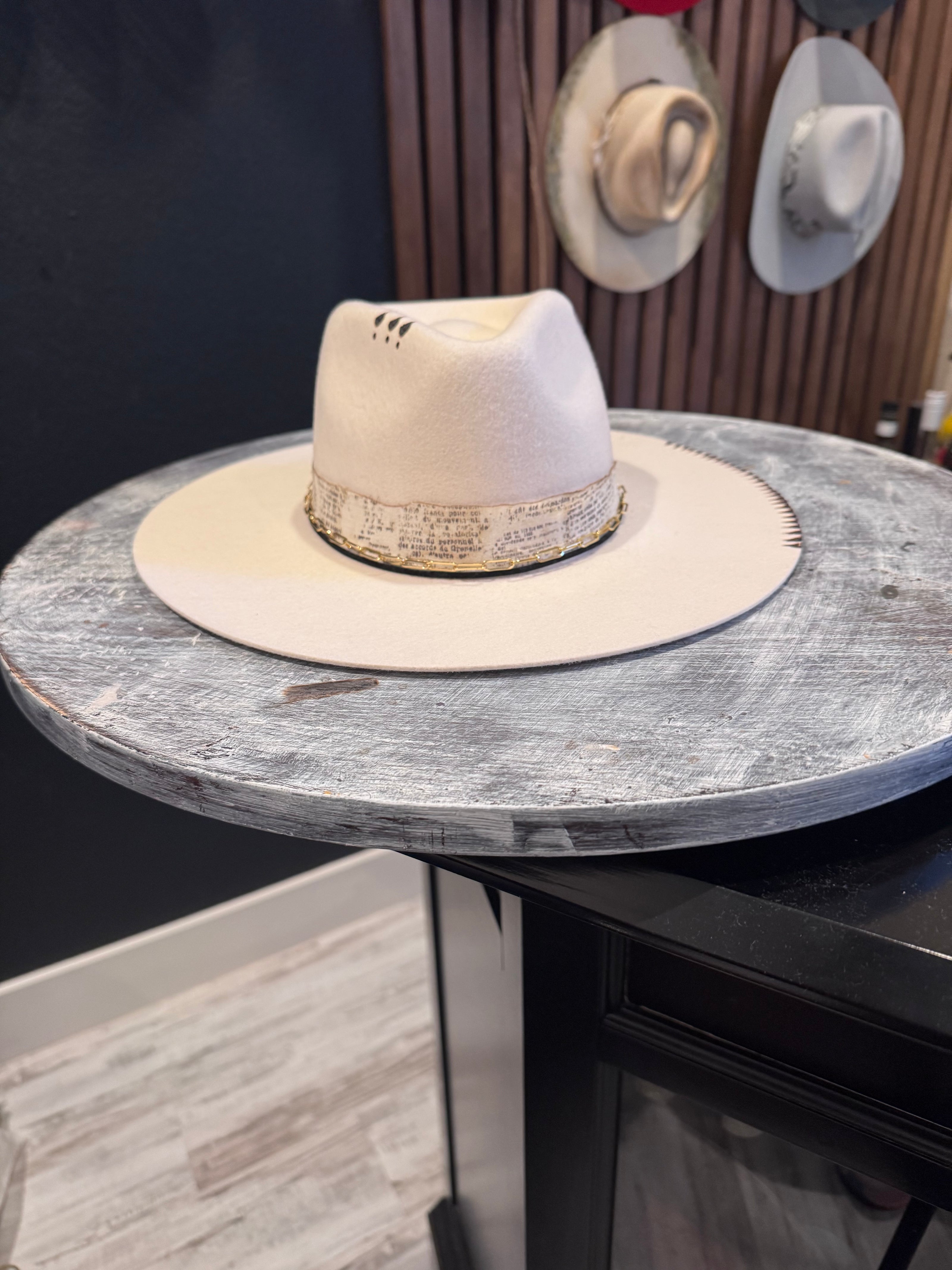 Ivory Felt Rancher Painted Hummingbird Hat - Small