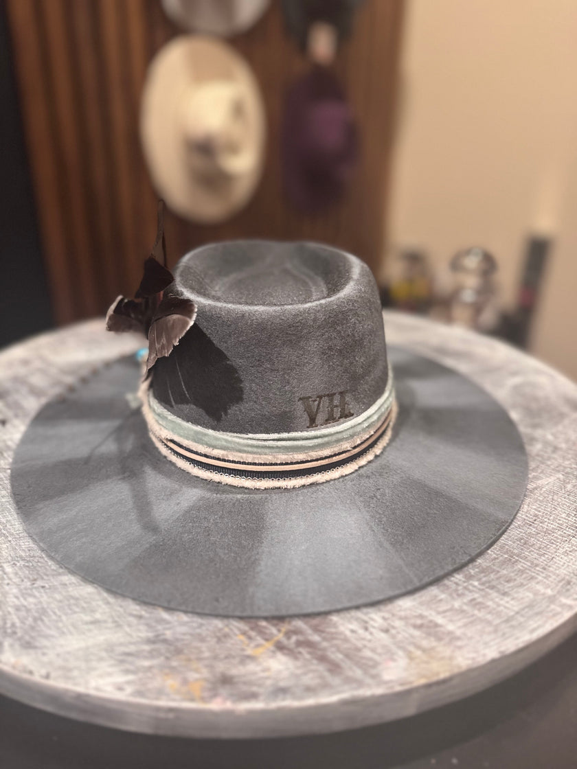 The Dixie - Dirty Blue Felt Hat Sand Striped with Blue trim and card - Large