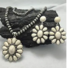 Flower Shape Stone Boho Double Layer Necklace & Earrings Jewelry Set